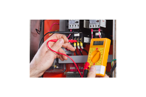 Image: Purley EICR for landlords and emergency electrician diagnosing a fault